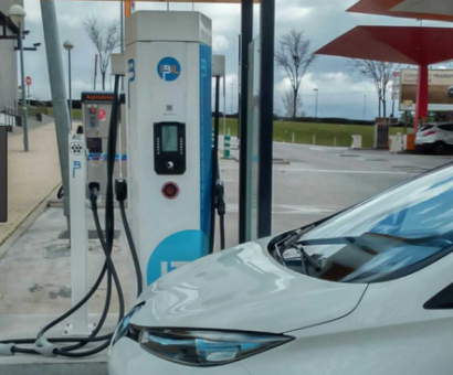 ¿Cuánto cuesta cargar un coche eléctrico?