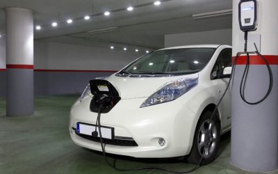 Como cargar tu coche eléctrico en casa o en tu trabajo