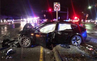 Tesla modificará la pantalla central del Model 3 tras un accidente que provocó heridas en un usuario