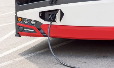 Electrificación de vehículos comerciales y de transporte público: un camino hacia la sostenibilidad